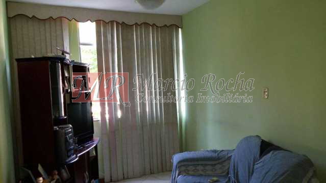 Conheça Sala 01 do imóvel - Campinho junto ao BRT ônibus, comércio e condução fartos, apartamento de sala e 02 quartos, banheiro, lavabo, cozinha ampla 1 vaga de garagem. aceita carta e FGTS. - VLAP20048 - 4 Sala 01 - Campinho junto ao BRT ônibus, comércio e condução fartos, apartamento de sala e 02 quartos, banheiro, lavabo, cozinha ampla 1 vaga de garagem. aceita carta e FGTS. - VLAP20048 - 4