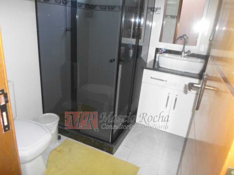 Conheça BANHEIRO do imóvel - Valqueire casarão triplex luxuoso fino acabamento - VLCV40001 - 22 BANHEIRO - Valqueire casarão triplex luxuoso fino acabamento - VLCV40001 - 22