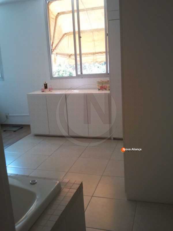 Conheça Quarto Closet banheira 2 do imóvel - Apartamento à venda Rua Tiradentes,Ingá, Niterói - R$ 750.000 - NFAP20155 - 11 Quarto Closet banheira 2 - Apartamento à venda Rua Tiradentes,Ingá, Niterói - R$ 750.000 - NFAP20155 - 11