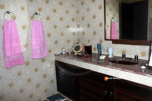 Conheça banheiro suite do imóvel - Casa à venda Rua Itamonte,Cosme Velho, Rio de Janeiro - R$ 1.989.000 - NFCA40005 - 9 banheiro suite - Casa à venda Rua Itamonte,Cosme Velho, Rio de Janeiro - R$ 1.989.000 - NFCA40005 - 9