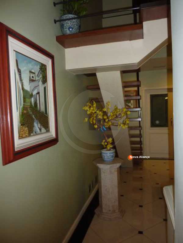 Conheça 2_Corredor do imóvel - Cobertura 4 quartos à venda Laranjeiras, Rio de Janeiro - R$ 2.500.000 - NFCO40007 - 5 2_Corredor - Cobertura 4 quartos à venda Laranjeiras, Rio de Janeiro - R$ 2.500.000 - NFCO40007 - 5