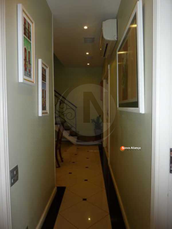 Conheça 7_Corredor do imóvel - Cobertura 4 quartos à venda Laranjeiras, Rio de Janeiro - R$ 2.500.000 - NFCO40007 - 18 7_Corredor - Cobertura 4 quartos à venda Laranjeiras, Rio de Janeiro - R$ 2.500.000 - NFCO40007 - 18