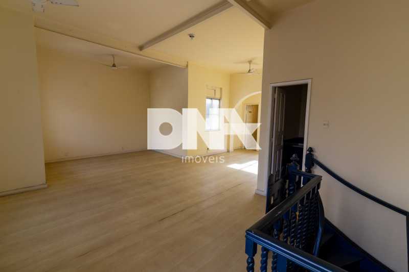 Salão 2° piso para os quartos - Casa Tijuca com 161m² - NBCC40002 - 12