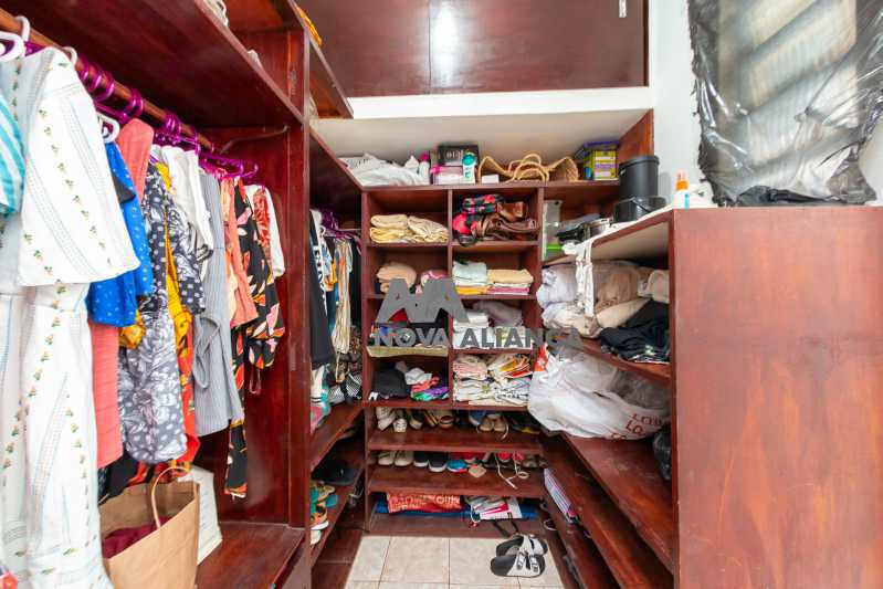 Conheça closet / suíte do imóvel - Cobertura à venda Rua Doutor Satamini,Tijuca, Rio de Janeiro - R$ 1.100.000 - NTCO30119 - 20 closet / suíte - Cobertura à venda Rua Doutor Satamini,Tijuca, Rio de Janeiro - R$ 1.100.000 - NTCO30119 - 20