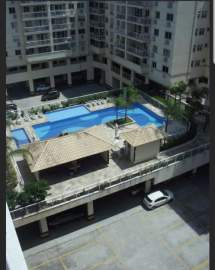 Vista para piscina do prédio - 1