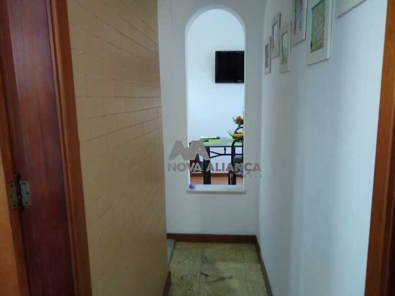 Conheça Corredpriemeiro piso do imóvel - Casa à venda Rua Vilela Tavares,Méier, Rio de Janeiro - R$ 800.000 - NTCA50050 - 17 Corredpriemeiro piso - Casa à venda Rua Vilela Tavares,Méier, Rio de Janeiro - R$ 800.000 - NTCA50050 - 17