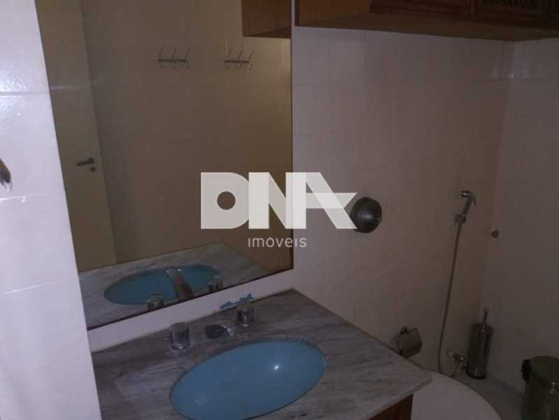 Conheça banh social do imóvel - Muito bom imovel de 2 quartos com sala para dois ambientes cozinha espaçosa banheiro social dependencia completa e vaga de garagem de dois andares na escritura - NTAP22713 - 17 banh social - Muito bom imovel de 2 quartos com sala para dois ambientes cozinha espaçosa banheiro social dependencia completa e vaga de garagem de dois andares na escritura - NTAP22713 - 17