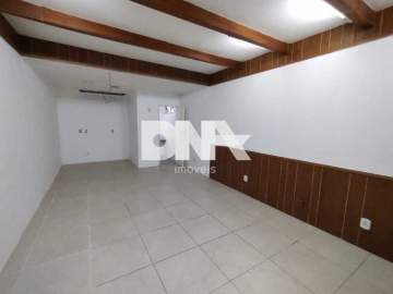 sala com vaga de garagem - NISJ00007