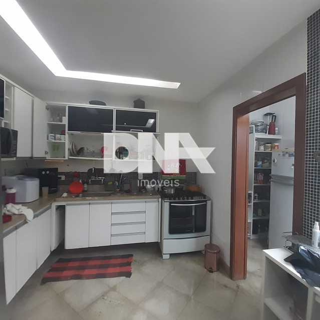 Conheça 2 COZINHA do imóvel - Magnifica casa de luxo linear, coração Grajaú - NTCA40102 - 16 2 COZINHA - Magnifica casa de luxo linear, coração Grajaú - NTCA40102 - 16