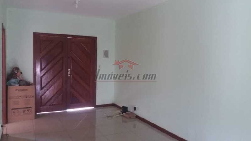 Conheça WhatsApp Image 2019-11-11 at 1 do imóvel - Casa em Condomínio 3 quartos à venda Taquara, Rio de Janeiro - R$ 589.000 - PECN30253 - 3 WhatsApp Image 2019-11-11 at 1 - Casa em Condomínio 3 quartos à venda Taquara, Rio de Janeiro - R$ 589.000 - PECN30253 - 3