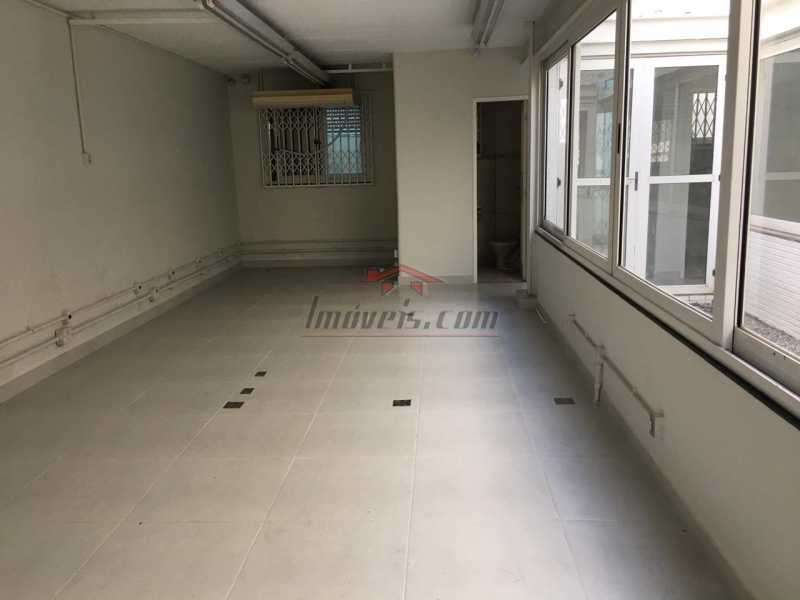 Conheça 46b4fd48-4599-4f05-b951-ce51b1 do imóvel - Casa à venda Taquara, BAIRROS DE ATUAÇÃO ,Rio de Janeiro - R$ 530.000 - PECA00011 - 8 46b4fd48-4599-4f05-b951-ce51b1 - Casa à venda Taquara, BAIRROS DE ATUAÇÃO ,Rio de Janeiro - R$ 530.000 - PECA00011 - 8