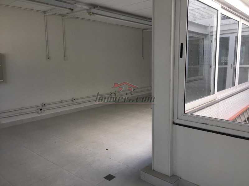 Conheça f017c655-ed4e-4275-a9bb-977bfc do imóvel - Casa à venda Taquara, BAIRROS DE ATUAÇÃO ,Rio de Janeiro - R$ 530.000 - PECA00011 - 15 f017c655-ed4e-4275-a9bb-977bfc - Casa à venda Taquara, BAIRROS DE ATUAÇÃO ,Rio de Janeiro - R$ 530.000 - PECA00011 - 15
