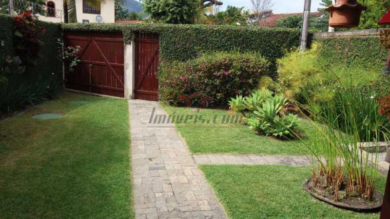 Conheça 45fa9422-58bf-4882-8952-960fad do imóvel - Casa em Condomínio 3 quartos à venda Anil, Rio de Janeiro - R$ 999.000 - PECN30326 - 17 45fa9422-58bf-4882-8952-960fad - Casa em Condomínio 3 quartos à venda Anil, Rio de Janeiro - R$ 999.000 - PECN30326 - 17