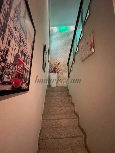 Conheça d668afbb-ee29-44ed-87b6-06df38 do imóvel - Casa 3 quartos à venda Taquara, BAIRROS DE ATUAÇÃO ,Rio de Janeiro - R$ 760.000 - PECA30356 - 13 d668afbb-ee29-44ed-87b6-06df38 - Casa 3 quartos à venda Taquara, BAIRROS DE ATUAÇÃO ,Rio de Janeiro - R$ 760.000 - PECA30356 - 13