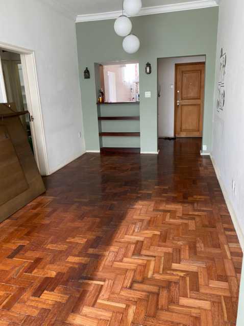 Conheça 2. do imóvel - Apartamento 2 quartos à venda Laranjeiras, Rio de Janeiro - R$ 900.000 - KFAP20339 - 3 2. - Apartamento 2 quartos à venda Laranjeiras, Rio de Janeiro - R$ 900.000 - KFAP20339 - 3