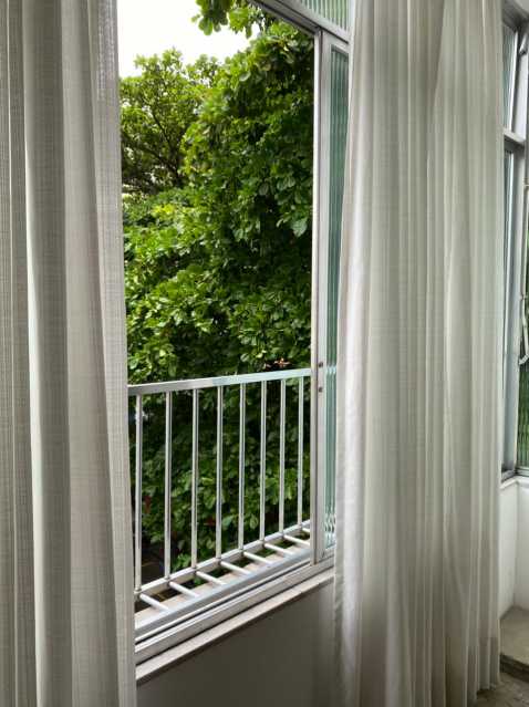 Conheça 5. do imóvel - Apartamento 2 quartos à venda Laranjeiras, Rio de Janeiro - R$ 900.000 - KFAP20339 - 6 5. - Apartamento 2 quartos à venda Laranjeiras, Rio de Janeiro - R$ 900.000 - KFAP20339 - 6