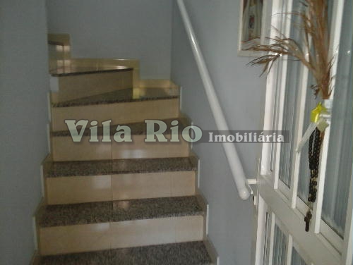 Conheça ESCADA do imóvel - Casa 3 quartos à venda Irajá, Rio de Janeiro - R$ 450.000 - VR30242 - 25 ESCADA - Casa 3 quartos à venda Irajá, Rio de Janeiro - R$ 450.000 - VR30242 - 25