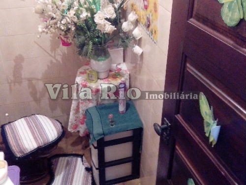 Conheça BANHEIRO1.1 do imóvel - Casa 4 quartos à venda Ramos, Rio de Janeiro - R$ 590.000 - VR40066 - 13 BANHEIRO1.1 - Casa 4 quartos à venda Ramos, Rio de Janeiro - R$ 590.000 - VR40066 - 13