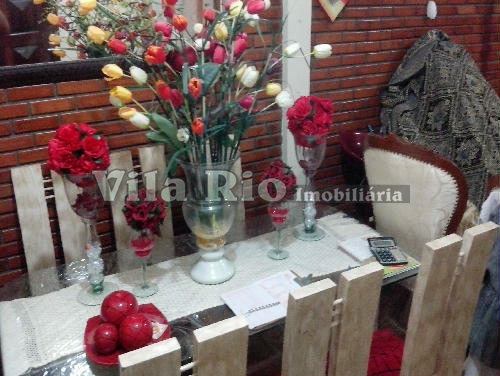 Conheça SALA1.1 do imóvel - Casa 4 quartos à venda Ramos, Rio de Janeiro - R$ 590.000 - VR40066 - 4 SALA1.1 - Casa 4 quartos à venda Ramos, Rio de Janeiro - R$ 590.000 - VR40066 - 4