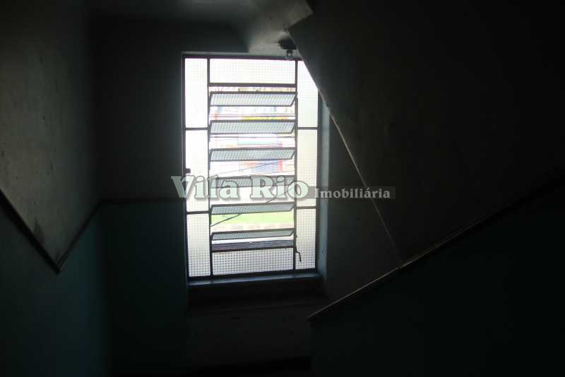 Conheça ESCADA do imóvel - Apartamento 3 quartos à venda Pilares, Rio de Janeiro - R$ 230.000 - VRAP30015 - 23 ESCADA - Apartamento 3 quartos à venda Pilares, Rio de Janeiro - R$ 230.000 - VRAP30015 - 23