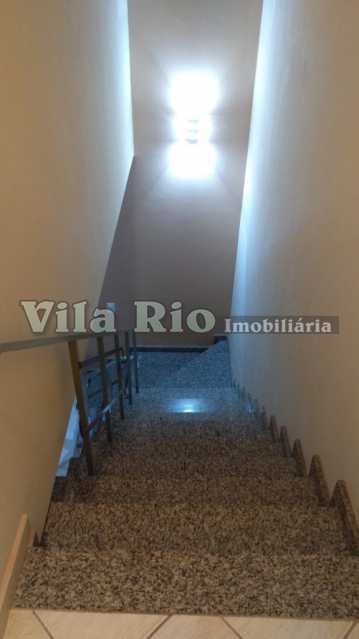 Conheça ESCADA do imóvel - Casa em Condomínio 2 quartos à venda Irajá, Rio de Janeiro - R$ 320.000 - VCN20006 - 25 ESCADA - Casa em Condomínio 2 quartos à venda Irajá, Rio de Janeiro - R$ 320.000 - VCN20006 - 25