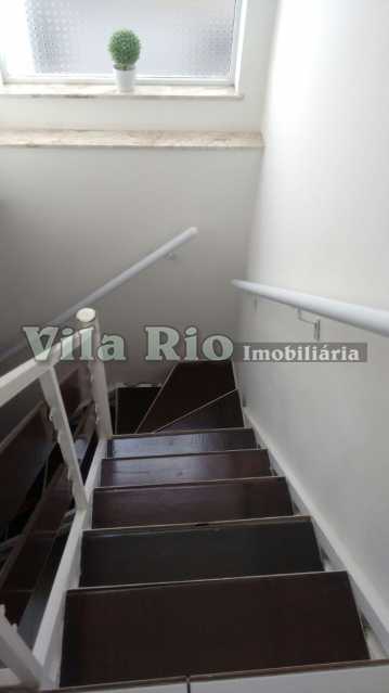 Conheça ESCADA do imóvel - Casa em Condomínio 3 quartos à venda Irajá, Rio de Janeiro - R$ 850.000 - VCN30003 - 23 ESCADA - Casa em Condomínio 3 quartos à venda Irajá, Rio de Janeiro - R$ 850.000 - VCN30003 - 23