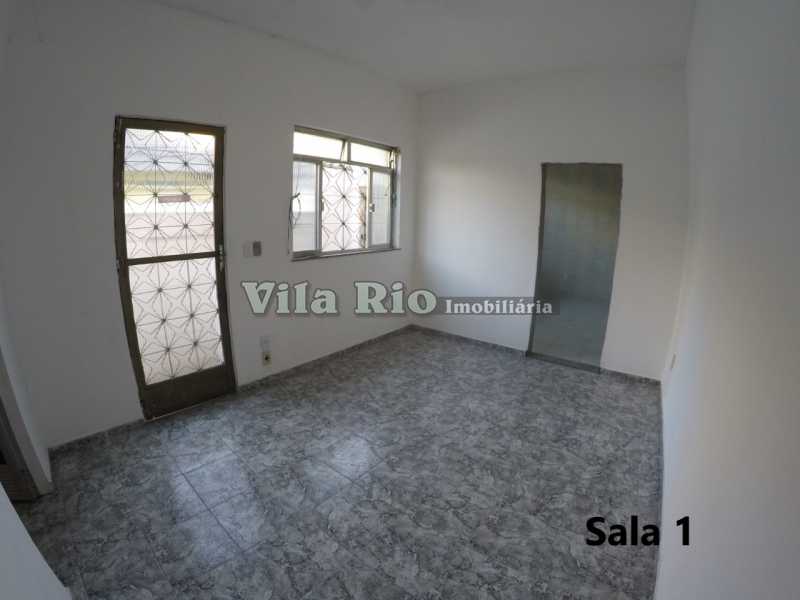Conheça Sala 1 do imóvel - Casa 1 quarto para alugar Cordovil, Rio de Janeiro - R$ 700 - VCA10001 - 1 Sala 1 - Casa 1 quarto para alugar Cordovil, Rio de Janeiro - R$ 700 - VCA10001 - 1