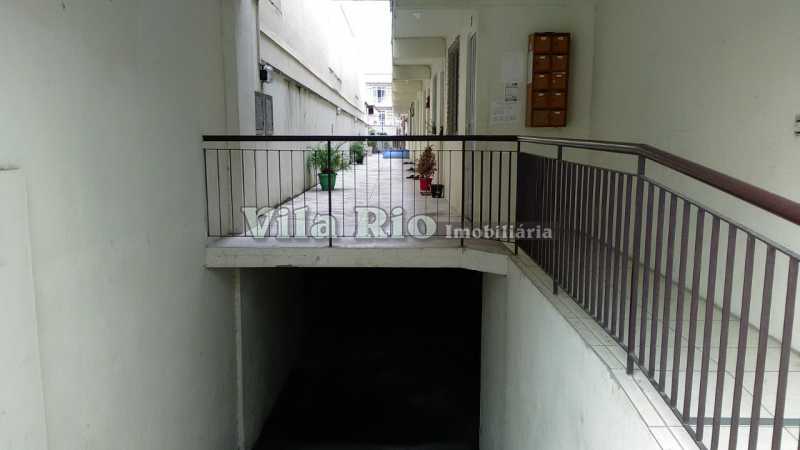 Conheça HALL do imóvel - Casa 2 quartos para alugar Vista Alegre, Rio de Janeiro - R$ 1.200 - VCA20016 - 16 HALL - Casa 2 quartos para alugar Vista Alegre, Rio de Janeiro - R$ 1.200 - VCA20016 - 16