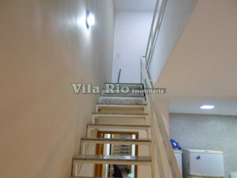 Conheça ESCADA 2 do imóvel - Casa 2 quartos à venda Vila da Penha, Rio de Janeiro - R$ 450.000 - VCA20017 - 21 ESCADA 2 - Casa 2 quartos à venda Vila da Penha, Rio de Janeiro - R$ 450.000 - VCA20017 - 21
