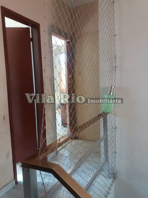 Conheça CIRCULAÇÃO2 do imóvel - Casa 4 quartos à venda Jardim América, Rio de Janeiro - R$ 426.000 - VCA40014 - 19 CIRCULAÇÃO2 - Casa 4 quartos à venda Jardim América, Rio de Janeiro - R$ 426.000 - VCA40014 - 19