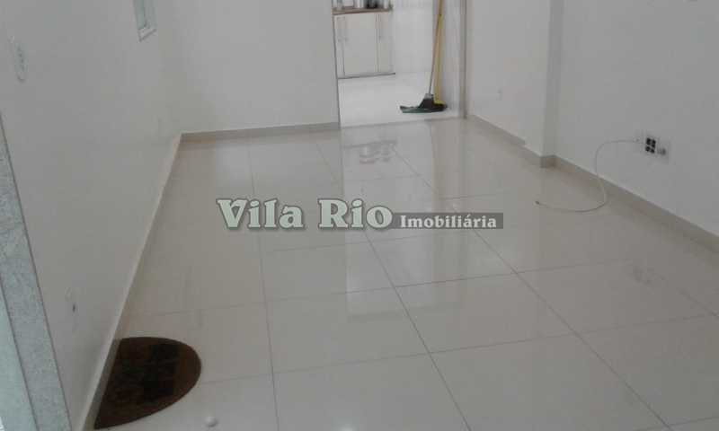Conheça SALA 1 do imóvel - Casa 2 quartos para alugar Vila da Penha, Rio de Janeiro - R$ 1.400 - VCA20028 - 1 SALA 1 - Casa 2 quartos para alugar Vila da Penha, Rio de Janeiro - R$ 1.400 - VCA20028 - 1