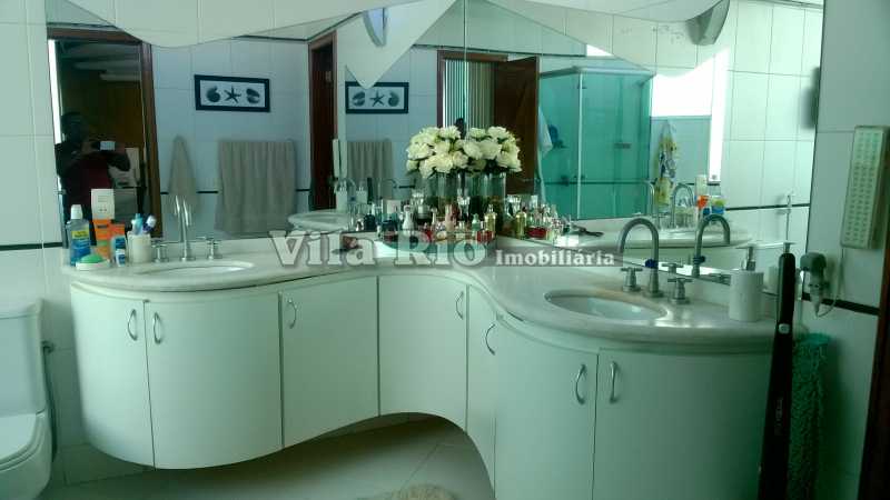 Conheça BANHEIRO 2 do imóvel - Casa 3 quartos à venda Irajá, Rio de Janeiro - R$ 1.990.000 - VCA30040 - 18 BANHEIRO 2 - Casa 3 quartos à venda Irajá, Rio de Janeiro - R$ 1.990.000 - VCA30040 - 18