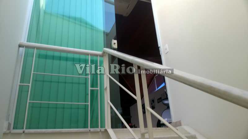 Conheça ESCADA do imóvel - Casa 3 quartos à venda Irajá, Rio de Janeiro - R$ 1.990.000 - VCA30040 - 23 ESCADA - Casa 3 quartos à venda Irajá, Rio de Janeiro - R$ 1.990.000 - VCA30040 - 23