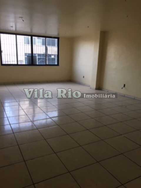 Conheça SALA 6 do imóvel - Prédio Vila da Penha, Rio de Janeiro, RJ Para Alugar, 800m² - VPR00001 - 8 SALA 6 - Prédio Vila da Penha, Rio de Janeiro, RJ Para Alugar, 800m² - VPR00001 - 8