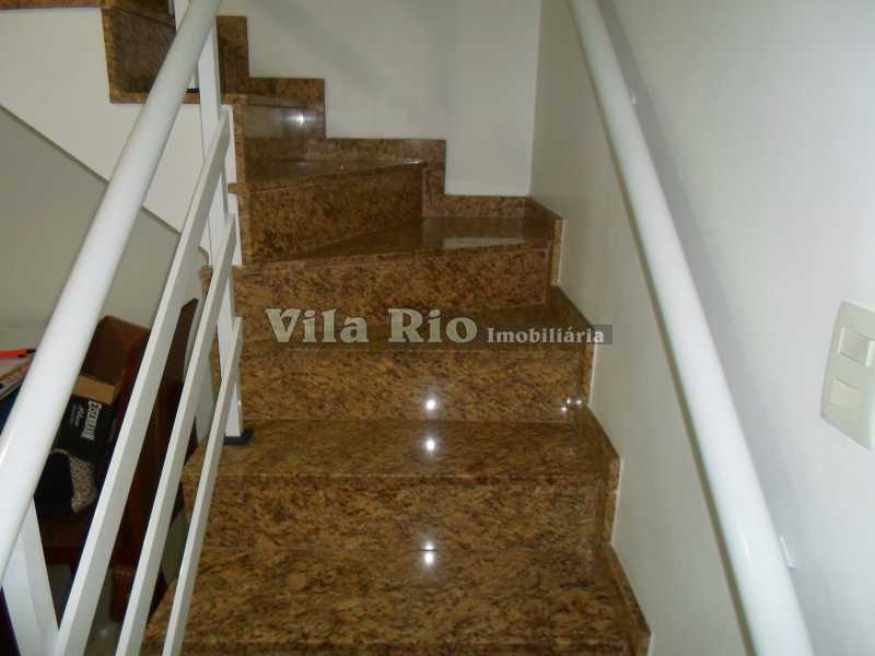 Conheça ESCADA do imóvel - Cobertura Vila da Penha, Rio de Janeiro, RJ À Venda, 3 Quartos, 116m² - VCO30011 - 21 ESCADA - Cobertura Vila da Penha, Rio de Janeiro, RJ À Venda, 3 Quartos, 116m² - VCO30011 - 21