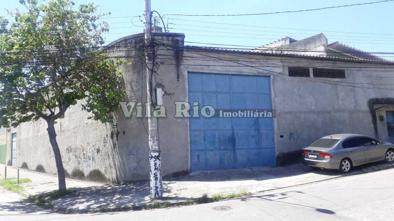 Conheça Frente.1 do imóvel - Galpão 600m² para venda e aluguel Irajá, Rio de Janeiro - R$ 1.400.000 - VGA00019 - 1 Frente.1 - Galpão 600m² para venda e aluguel Irajá, Rio de Janeiro - R$ 1.400.000 - VGA00019 - 1