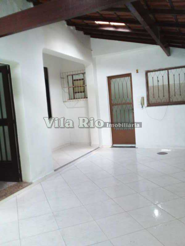 Conheça SALA 1 do imóvel - Casa 2 quartos para alugar Cordovil, Rio de Janeiro - R$ 1.300 - VCA20076 - 1 SALA 1 - Casa 2 quartos para alugar Cordovil, Rio de Janeiro - R$ 1.300 - VCA20076 - 1