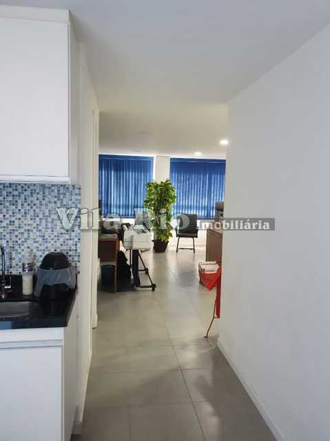 Conheça CIRCULAÇÃO 1. do imóvel - Sala Comercial 25m² à venda Penha, Rio de Janeiro - R$ 250.000 - VSL00029 - 11 CIRCULAÇÃO 1. - Sala Comercial 25m² à venda Penha, Rio de Janeiro - R$ 250.000 - VSL00029 - 11