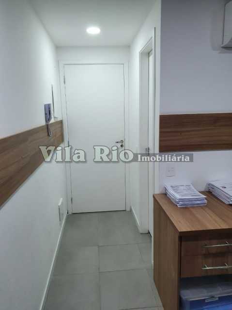 Conheça CIRCULAÇÃO 4. do imóvel - Sala Comercial 25m² à venda Penha, Rio de Janeiro - R$ 250.000 - VSL00029 - 14 CIRCULAÇÃO 4. - Sala Comercial 25m² à venda Penha, Rio de Janeiro - R$ 250.000 - VSL00029 - 14