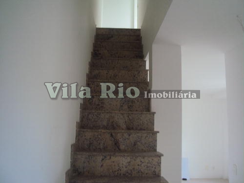 Conheça ESCADA do imóvel - Cobertura 3 quartos para venda e aluguel Pechincha, Rio de Janeiro - R$ 500.000 - VC30024 - 19 ESCADA - Cobertura 3 quartos para venda e aluguel Pechincha, Rio de Janeiro - R$ 500.000 - VC30024 - 19
