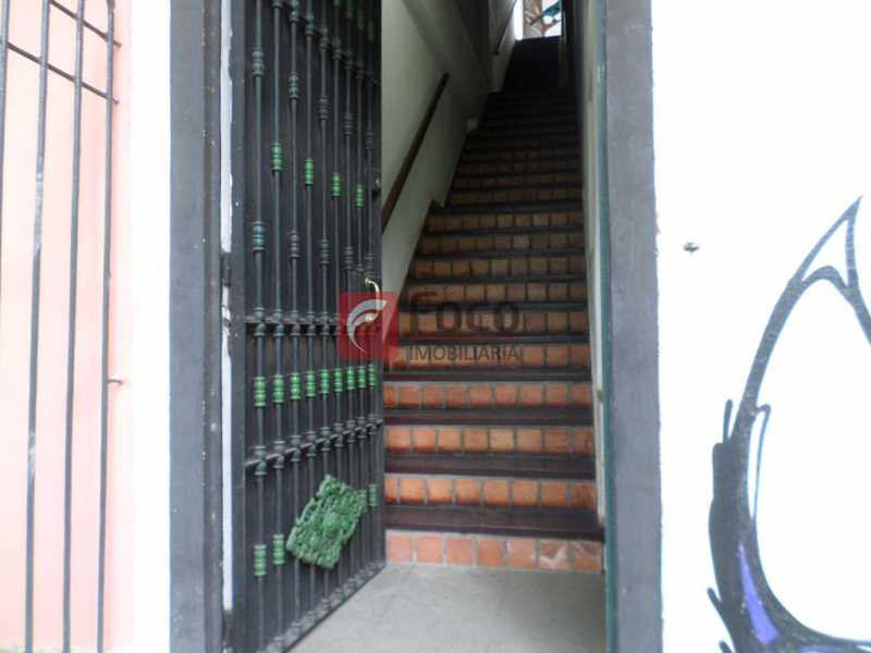 Conheça ENTRADA do imóvel - Prédio 495m² à venda Rua Alice,Laranjeiras, Rio de Janeiro - R$ 2.050.000 - FLPR00008 - 6 ENTRADA - Prédio 495m² à venda Rua Alice,Laranjeiras, Rio de Janeiro - R$ 2.050.000 - FLPR00008 - 6