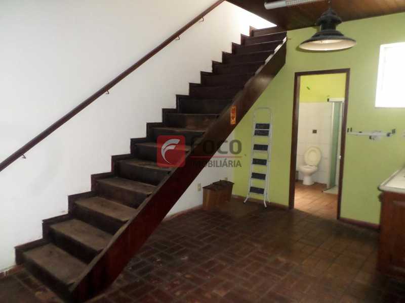 Conheça ACESSO 3º PAV. do imóvel - Prédio 495m² à venda Rua Alice,Laranjeiras, Rio de Janeiro - R$ 2.050.000 - FLPR00008 - 5 ACESSO 3º PAV. - Prédio 495m² à venda Rua Alice,Laranjeiras, Rio de Janeiro - R$ 2.050.000 - FLPR00008 - 5