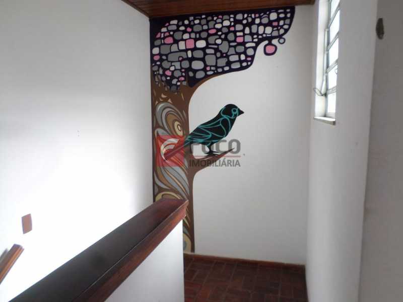 Conheça 3º PAVIMENTO do imóvel - Prédio 495m² à venda Rua Alice,Laranjeiras, Rio de Janeiro - R$ 2.050.000 - FLPR00008 - 23 3º PAVIMENTO - Prédio 495m² à venda Rua Alice,Laranjeiras, Rio de Janeiro - R$ 2.050.000 - FLPR00008 - 23
