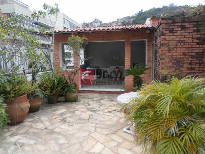 Conheça ÁREA EXTERNA do imóvel - Cobertura à venda Rua Maestro Francisco Braga,Copacabana, Rio de Janeiro - R$ 2.575.000 - FLCO40093 - 16 ÁREA EXTERNA - Cobertura à venda Rua Maestro Francisco Braga,Copacabana, Rio de Janeiro - R$ 2.575.000 - FLCO40093 - 16