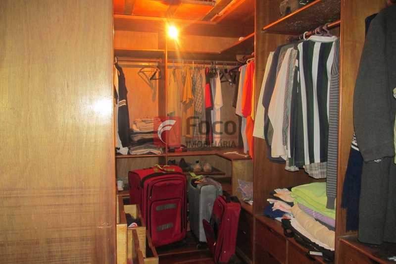Conheça CLOSET do imóvel - Casa à venda Rua Engenheiro Alfredo Duarte,Jardim Botânico, Rio de Janeiro - R$ 4.800.000 - JBCA40041 - 15 CLOSET - Casa à venda Rua Engenheiro Alfredo Duarte,Jardim Botânico, Rio de Janeiro - R$ 4.800.000 - JBCA40041 - 15