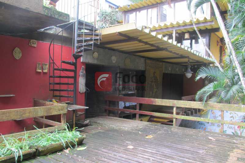 Conheça TERRAÇO C/DECK do imóvel - Casa à venda Rua Engenheiro Alfredo Duarte,Jardim Botânico, Rio de Janeiro - R$ 4.800.000 - JBCA40041 - 23 TERRAÇO C/DECK - Casa à venda Rua Engenheiro Alfredo Duarte,Jardim Botânico, Rio de Janeiro - R$ 4.800.000 - JBCA40041 - 23