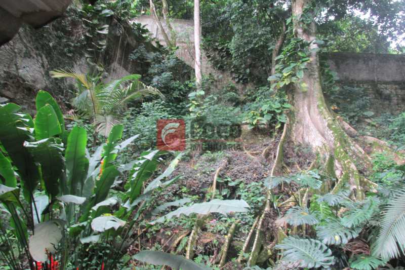 Conheça QUINTAL do imóvel - Casa à venda Rua Engenheiro Alfredo Duarte,Jardim Botânico, Rio de Janeiro - R$ 4.800.000 - JBCA40041 - 31 QUINTAL - Casa à venda Rua Engenheiro Alfredo Duarte,Jardim Botânico, Rio de Janeiro - R$ 4.800.000 - JBCA40041 - 31