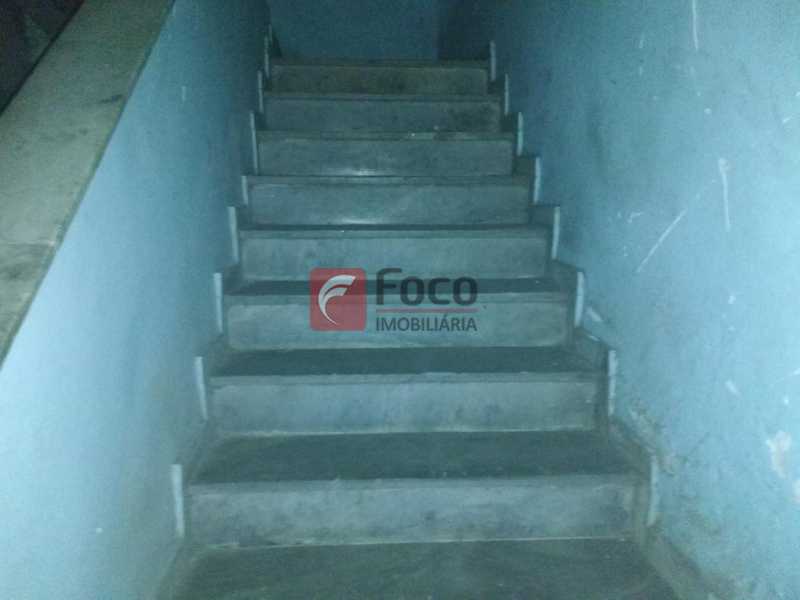 Conheça ESCADA LINEAR do imóvel - Prédio 1000m² à venda Rua General Polidoro,Botafogo, Rio de Janeiro - R$ 6.000.000 - FLPR00009 - 14 ESCADA LINEAR - Prédio 1000m² à venda Rua General Polidoro,Botafogo, Rio de Janeiro - R$ 6.000.000 - FLPR00009 - 14