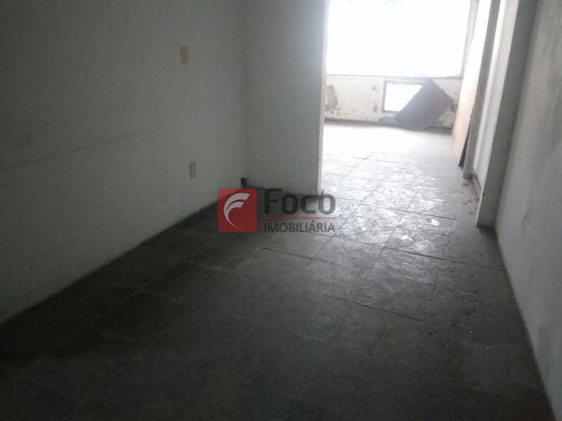 Conheça APTO. NO 5º ANDAR do imóvel - Prédio 1000m² à venda Rua General Polidoro,Botafogo, Rio de Janeiro - R$ 6.000.000 - FLPR00009 - 7 APTO. NO 5º ANDAR - Prédio 1000m² à venda Rua General Polidoro,Botafogo, Rio de Janeiro - R$ 6.000.000 - FLPR00009 - 7
