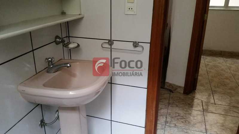 Conheça BANHEIRO SOCIAL do imóvel - Apartamento à venda Rua Pedro Américo,Catete, Rio de Janeiro - R$ 580.000 - FLAP22443 - 12 BANHEIRO SOCIAL - Apartamento à venda Rua Pedro Américo,Catete, Rio de Janeiro - R$ 580.000 - FLAP22443 - 12